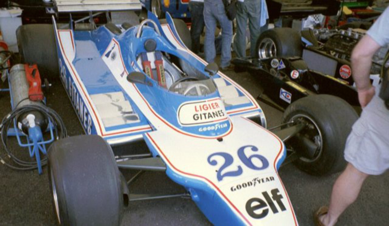 Ligier js11