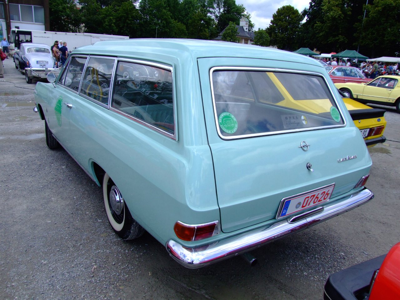 Opel caravan