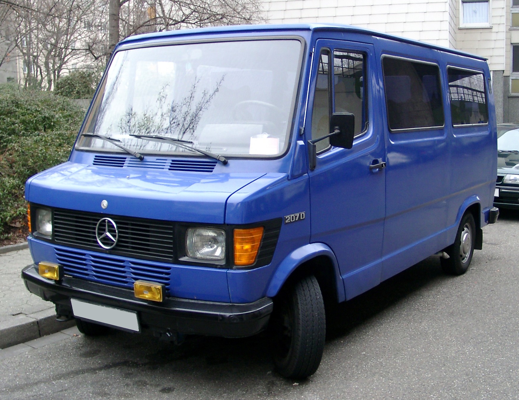 Mercedes-Benz T1