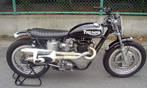 Triumph 650