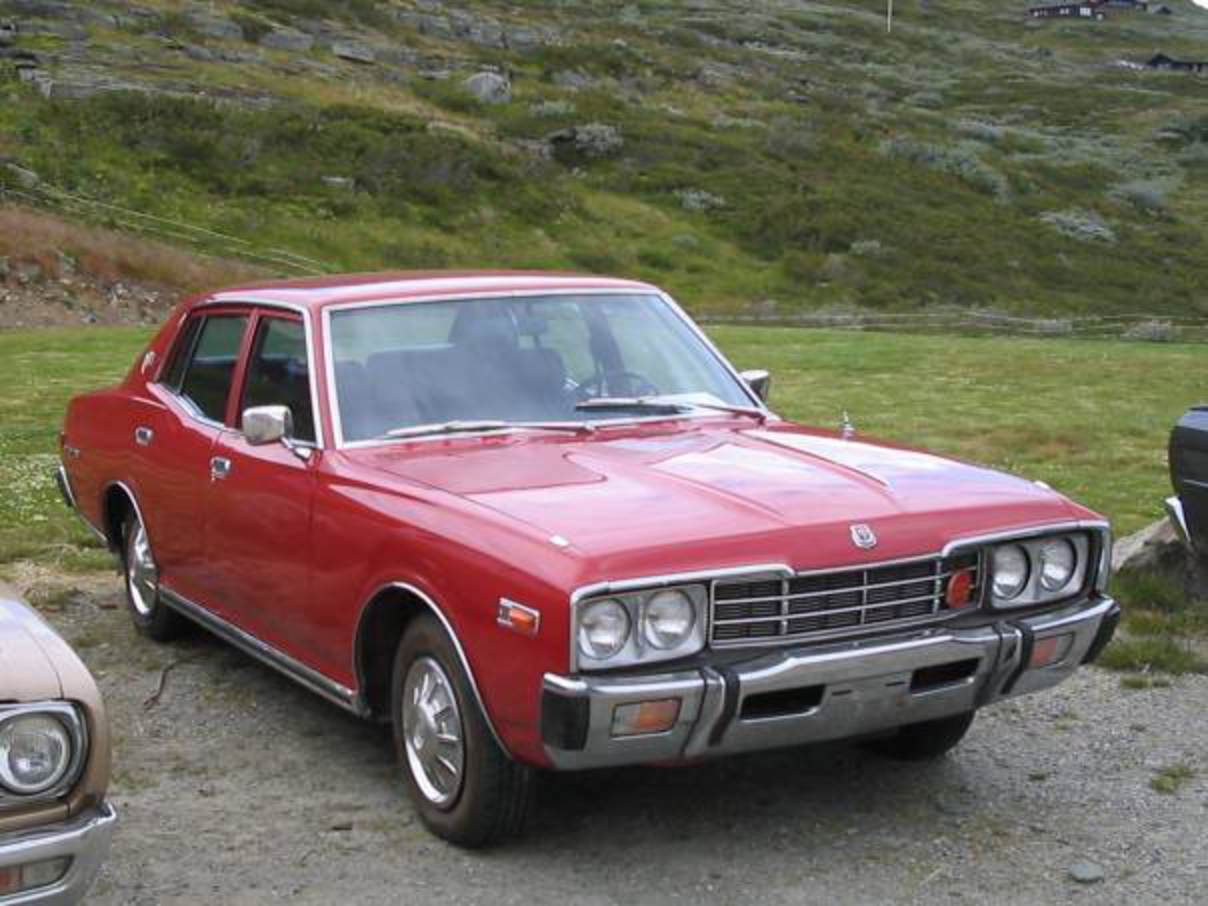 Nissan Datsun 1974 sedan