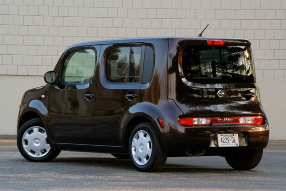 Nissan t