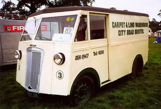 Morris van