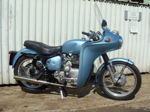 Royal enfield meteor