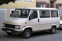 Peugeot j5