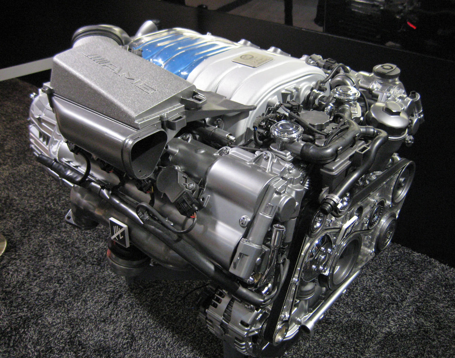 Mercedes-benz engine