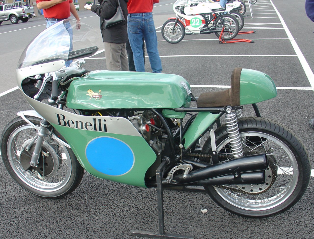 Benelli 350