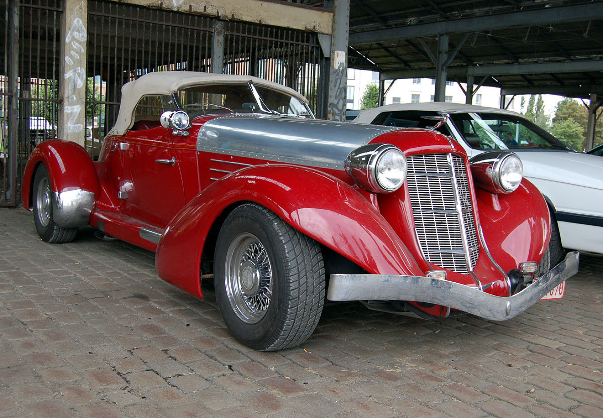 Auburn 866 Roadster replica