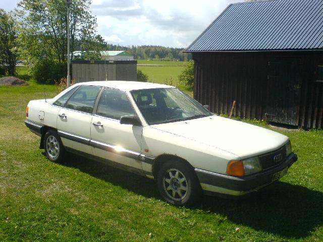 Audi 100 CC