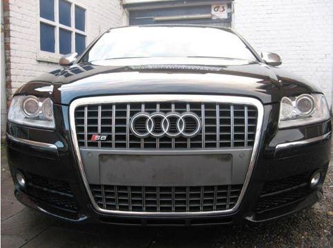Audi S8 52 FSI Quattro tiptronic