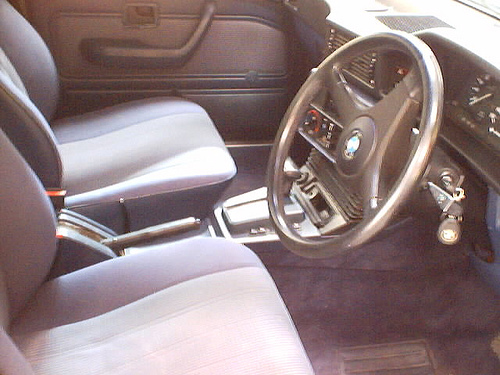 BMW 525ee