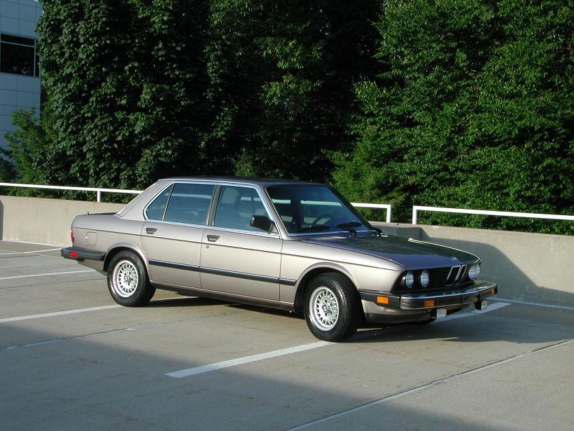 BMW 528e