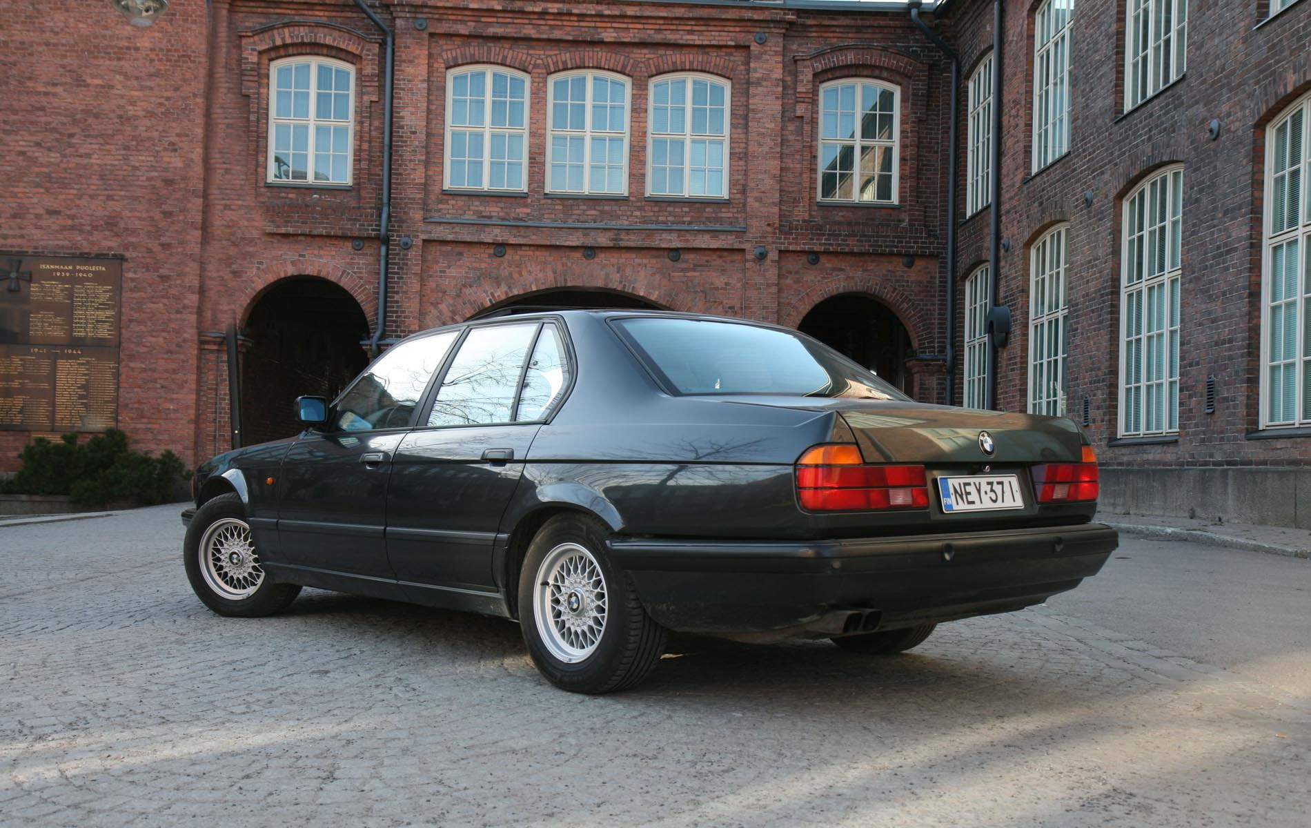 BMW 750 iAL