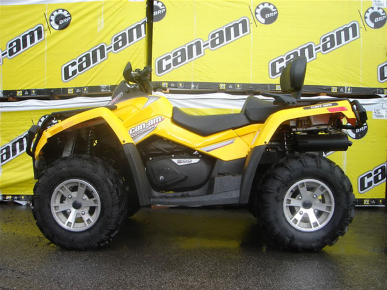 BRP Can-Am Outlander 800 Max