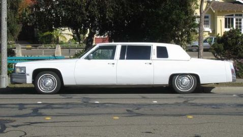 Cadillac Fleetwood 75 sedan