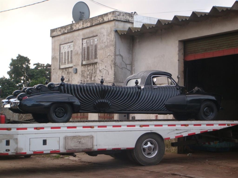 Cadillac Fleetwood flower car