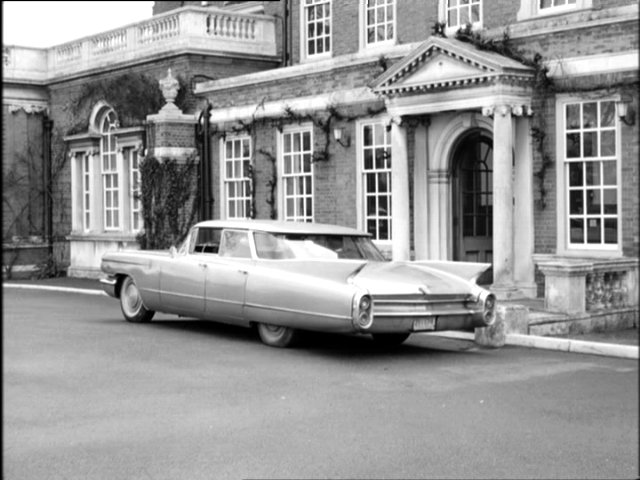 Cadillac Series 62 four-window Sedan