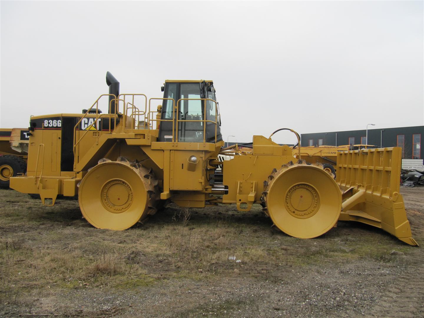 Caterpillar 836