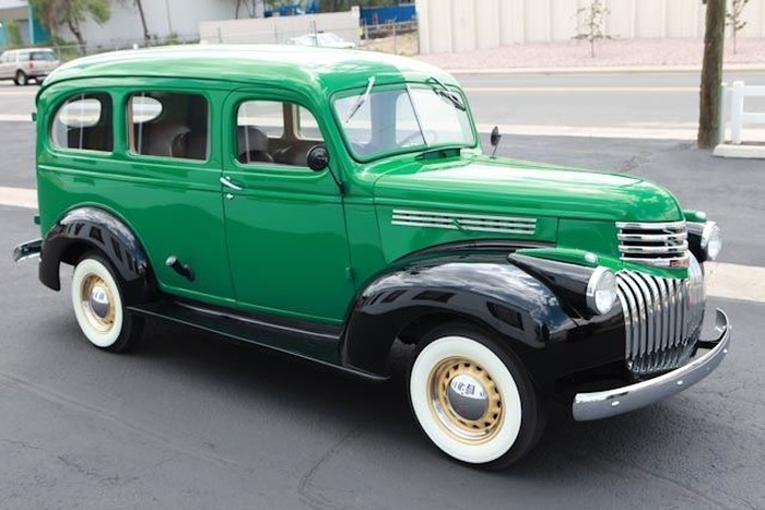 Chevrolet Silverado Suburban 10