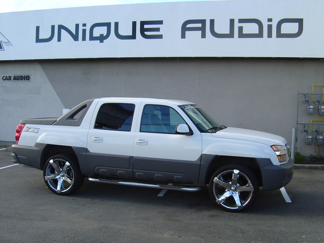 Chevrolet Luv DLX 2300 Crew Cab