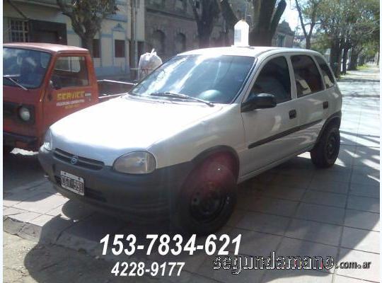 Chevrolet Corsa Classic 16 GL Sedan