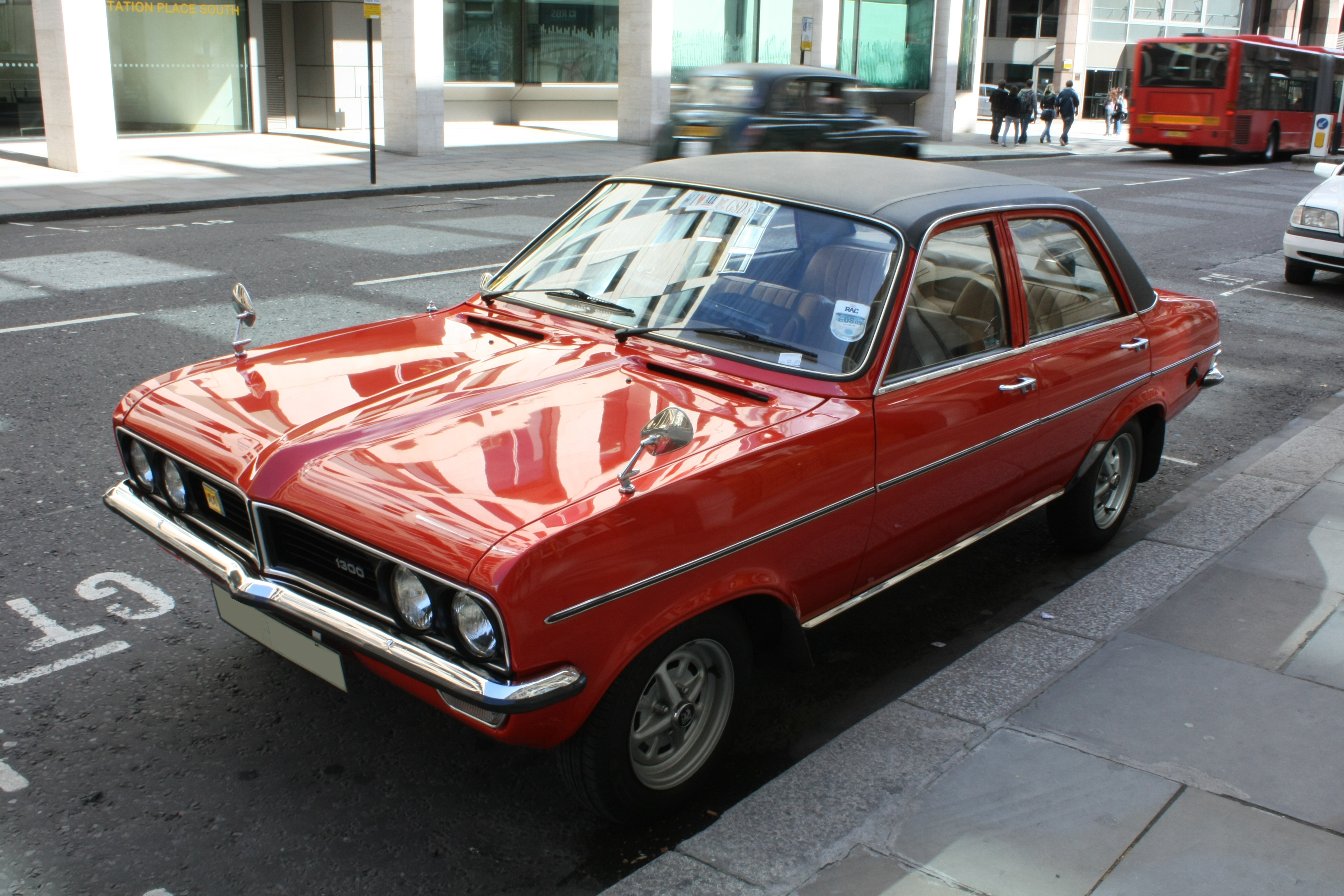 Chevrolet Corsa Evolution 18 GL Sedan