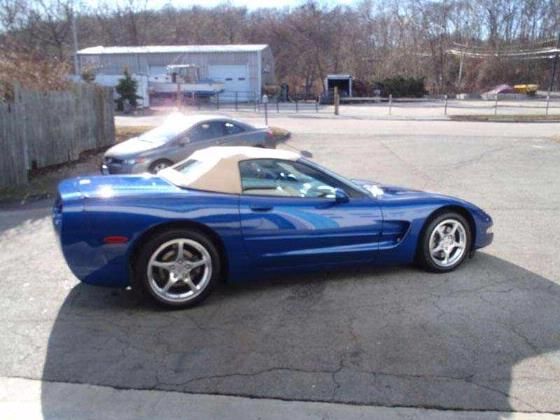 Chevrolet Corvette 50th anniversary Edition