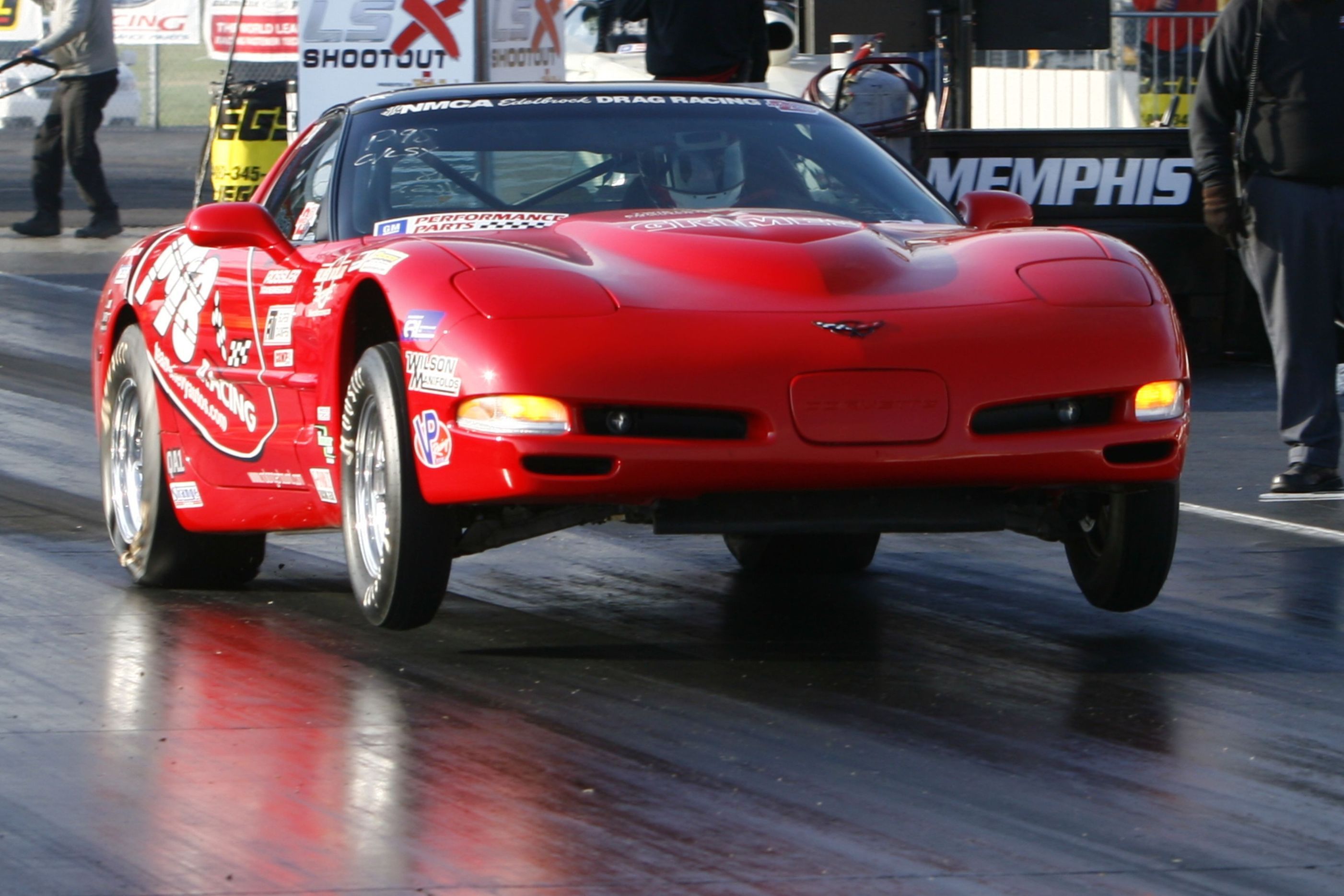 Chevrolet Corvette LS2