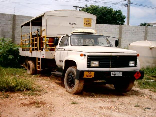 Chevrolet D-12000