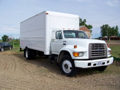 Chevrolet F700 truck