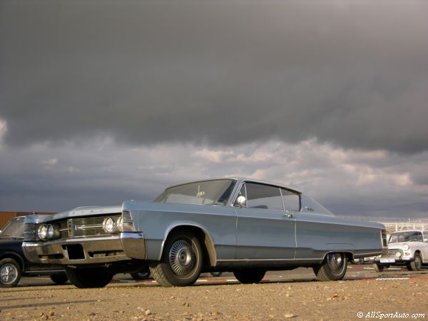 Chrysler New Yorker business coupe