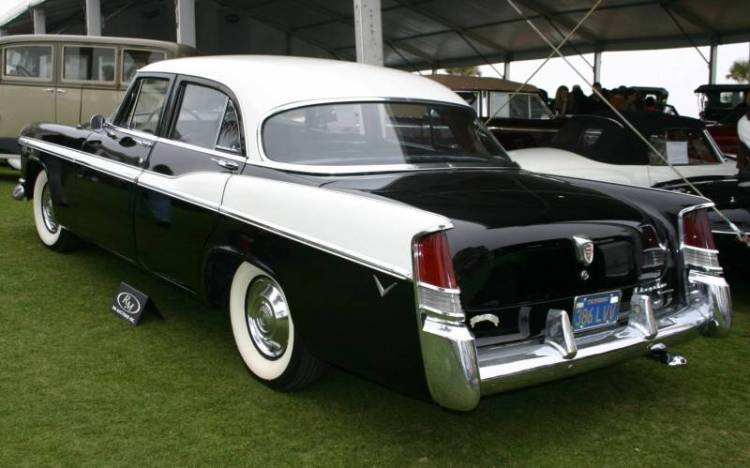 Chrysler Windsor sedan