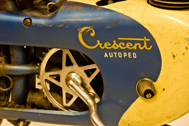 Crescent autoped