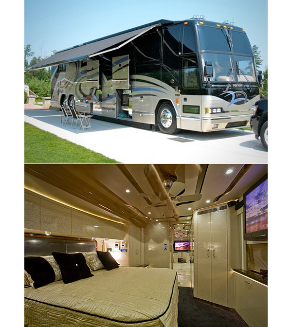 Featherlite Luxuary Coach