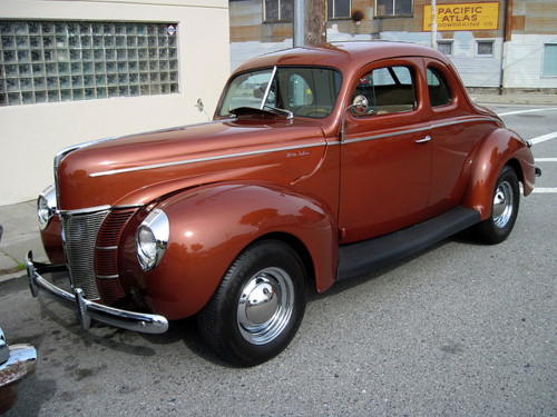 Ford Deluxe Coupe 29