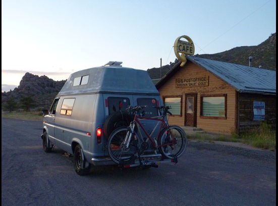 Ford Econoline 150 hi-top camper