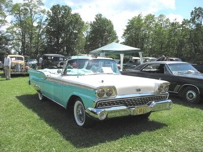 Ford Fairlane 500 Convertible