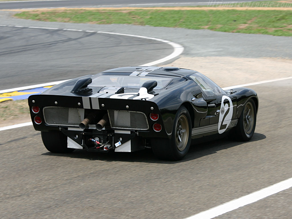 Ford GT40 Mk IIB