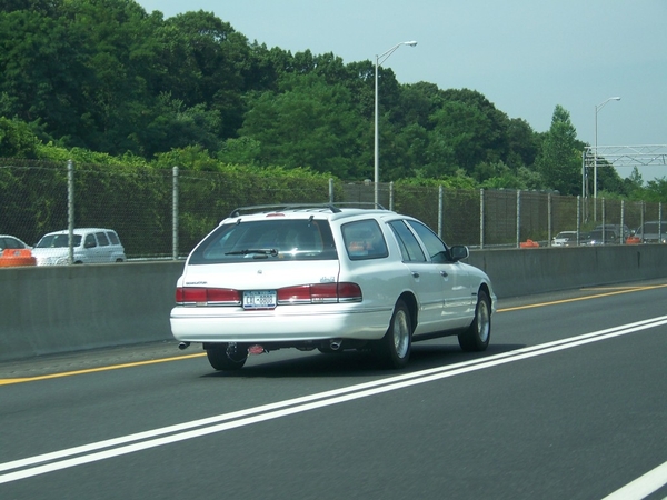 Ford LTD Crown Victoria LX Wagon