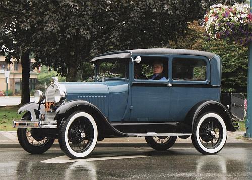 Ford Model 74 tudor