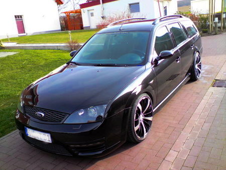 Ford Mondeo V6 Ghia