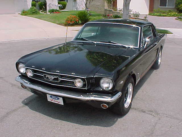 Ford Mustang Coupe