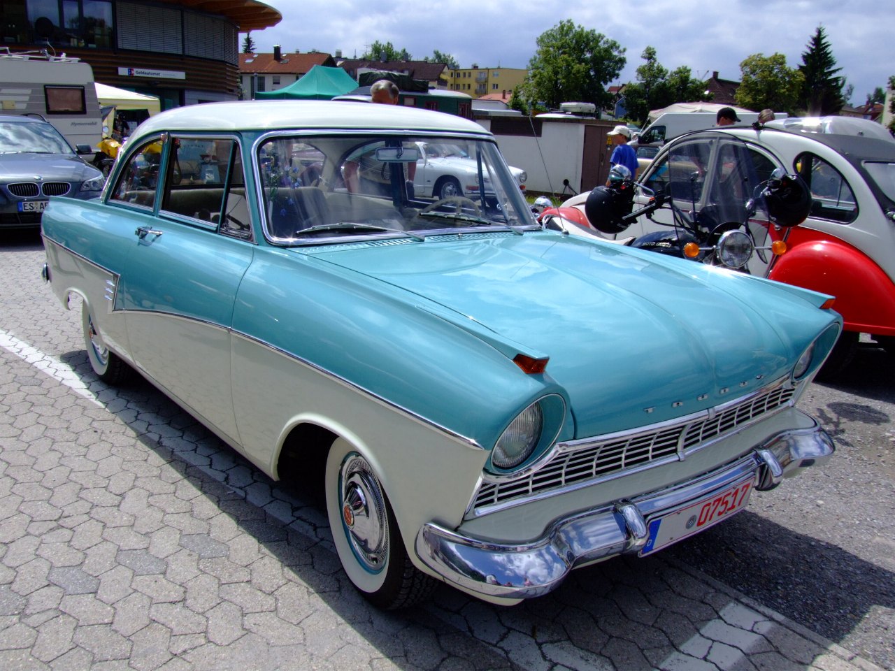 Ford Taunus 17M Sedan