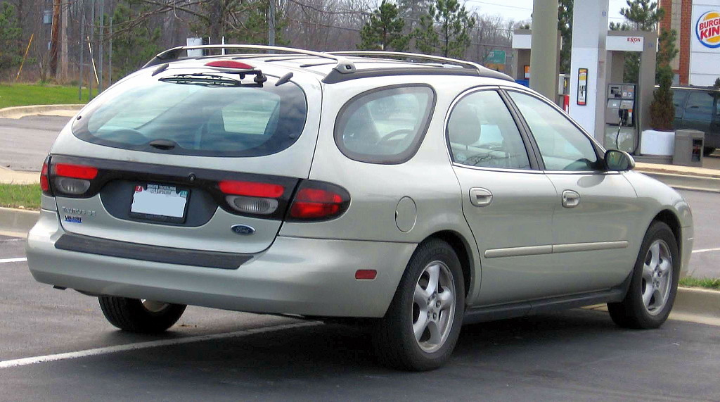 Ford Taurus L 30 Wagon