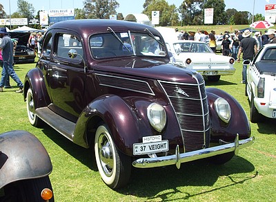 Ford V8 coupe