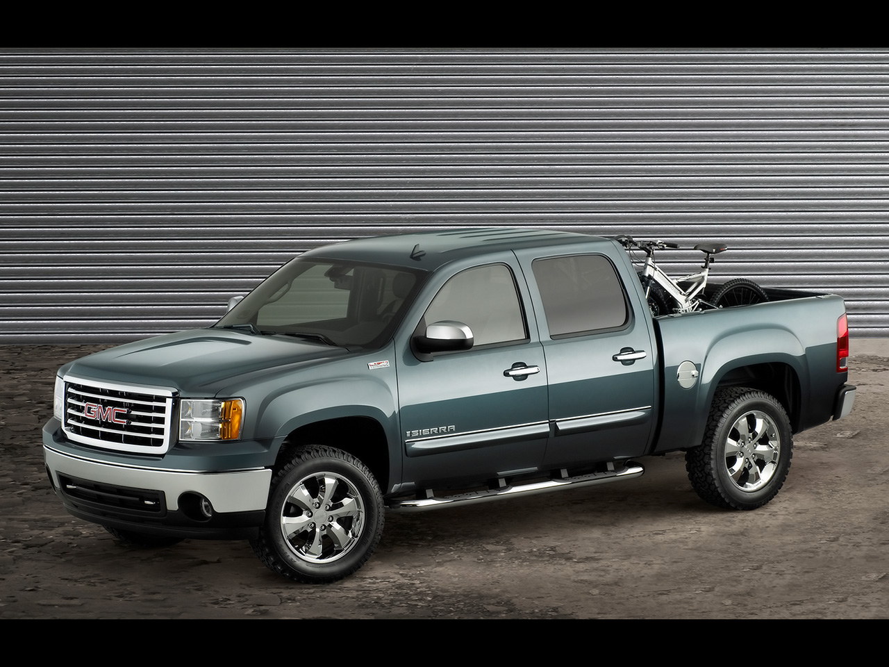 GMC Sierra 30 crew cab