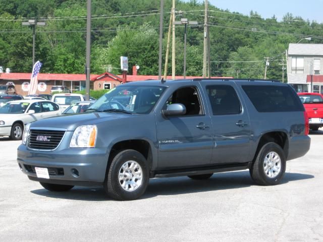 GMC Yukon XL SLE
