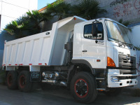 Hino 700 ZS 4142