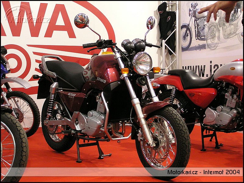 JAWA 600