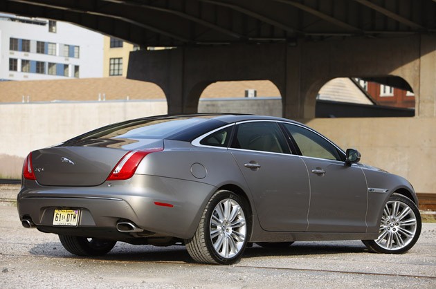 Jaguar XJL